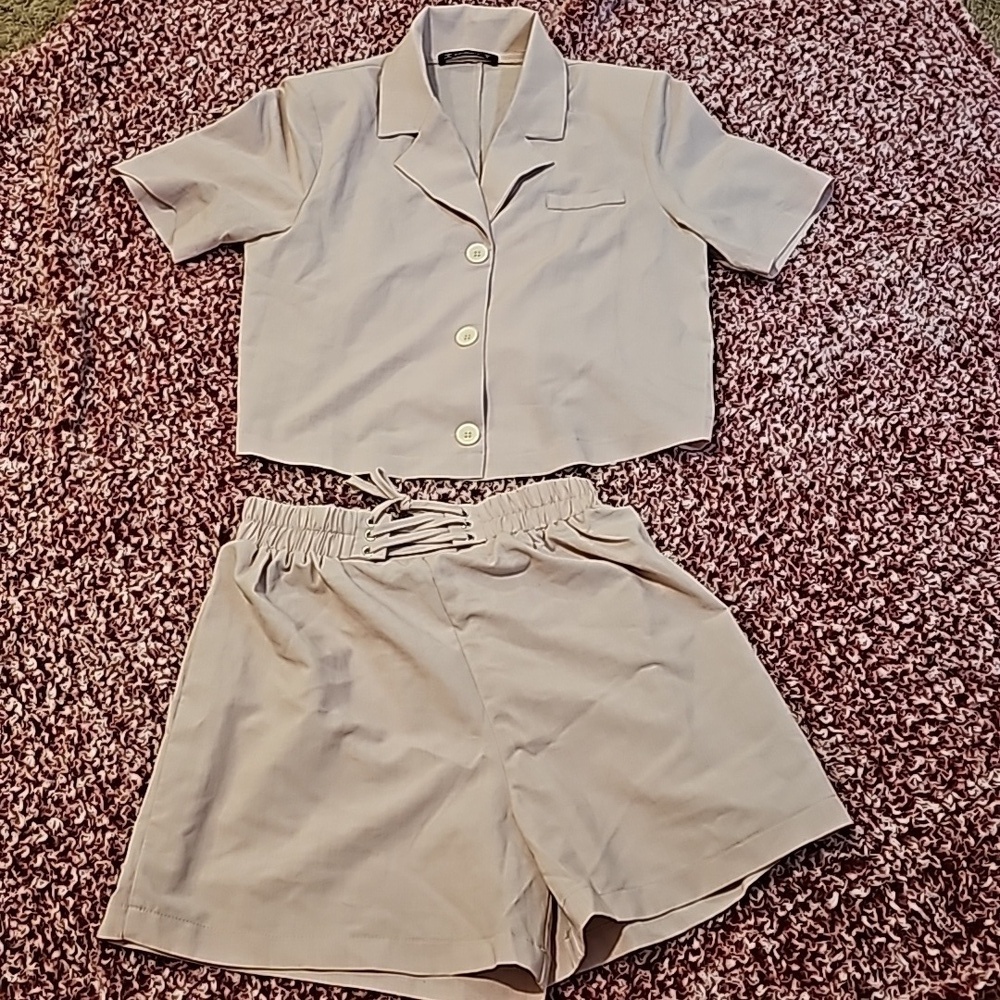 Sollinarry Blush Pull On Lounge Shorts and Button Up Top Lounge Set Size S
